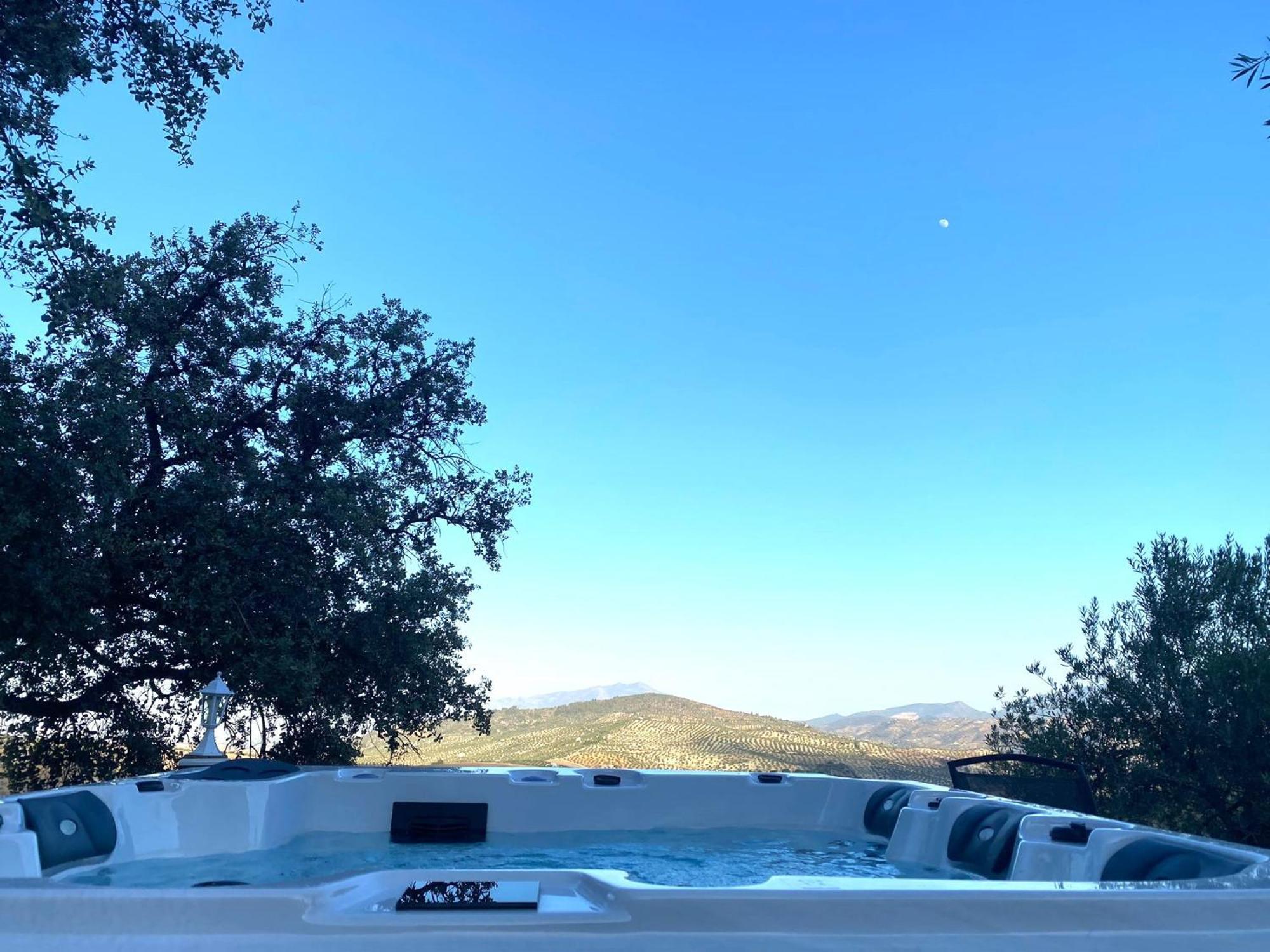 Rural Cottage, With Pool & Optional Private 6 Guests Jacuzzi Tolox Exteriör bild